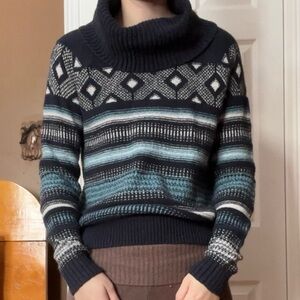 Hollister Navy and White Patterned Cowl Neck Sweater